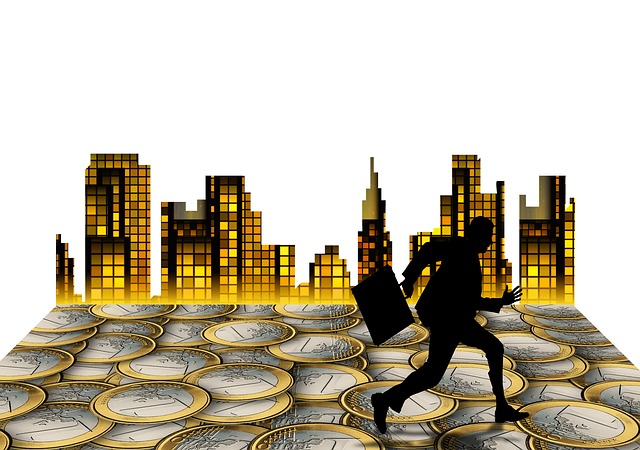 banker-briefcase-city 640x450