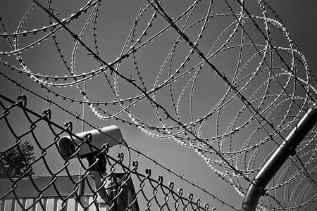 barbed-wire-1670222 640