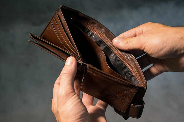 purse-3548021 640